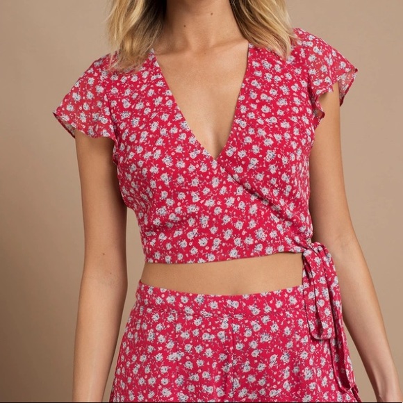 Tobi Melanie Floral Red Wrap Top - Picture 1 of 6